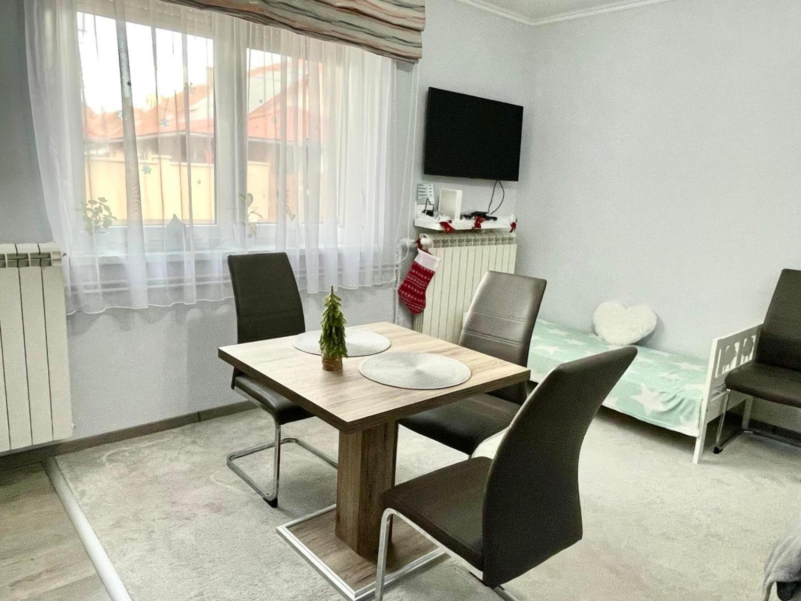 Belien Apartman Makó Szoba fotó