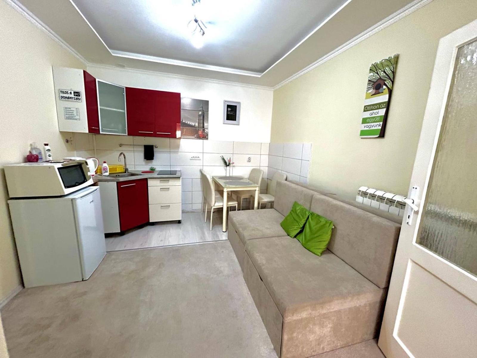 Belien Apartman Makó Szoba fotó